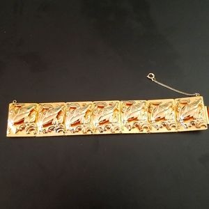 Vintage Ropoussé Style Mesh Backed Gold Tone Cuff Bracelet with Security Chain